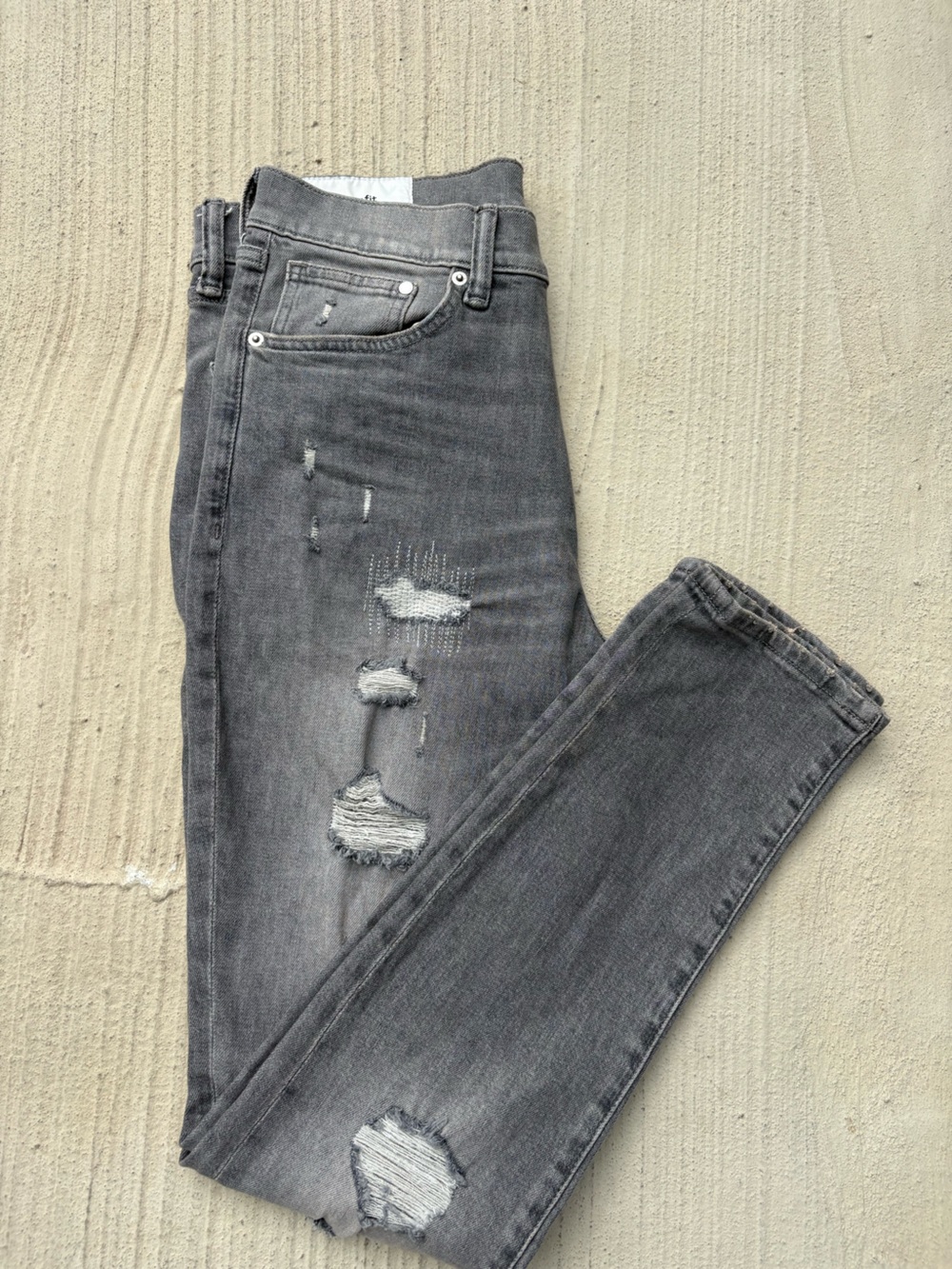 H&M Men's Distressed Grey Skinny Jeans